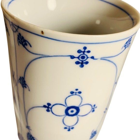 Vintage Moschendorf Bavaria Blue White Strawflower‎ Chocolate Cups Set of 2 - Picture 9 of 13